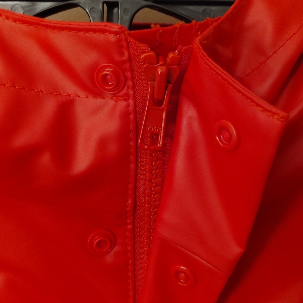 Lands' End Red Rain Jacket - Picture 3 of 9